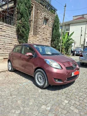 Toyota Yaris Compact 2010