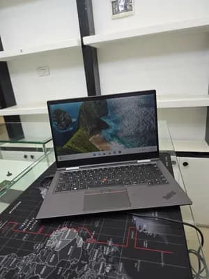 Lenovo ThinkPad X1 Yoga i7