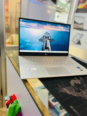 HP Envy 15 i7 16GB 512GB RTX 3060
