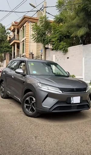 2025 SUV Full Option 7000 KM