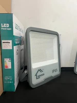 LEDCON 100W Flood Light