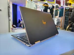 hp specter Intel Core i7 16GB 1TB SSD 13.3 inch