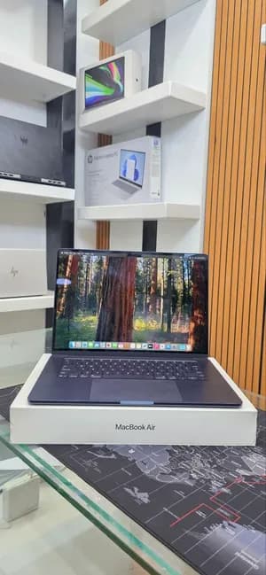 Brand New MacBook M4 Air 2025