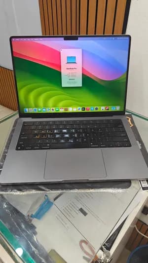 Apple MacBook Pro 14 M1 16GB 512GB