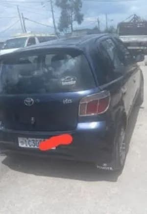 Toyota Vitz 2001