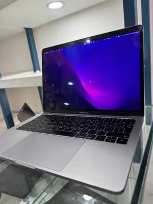 Apple MacBook Pro 2017 i5 8GB 128GB