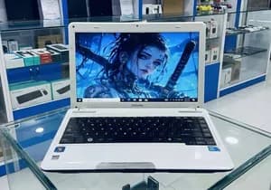 Toshiba Core i3 14 inch Laptop