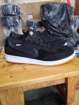 Nike Black Sneakers Size 43