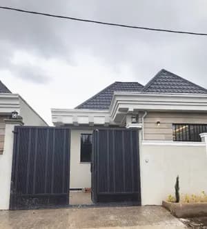 150 Sqm Villa in Summit