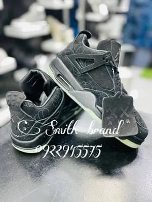 Jordan 4 Sneakers