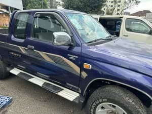 Toyota Hilux X CAB