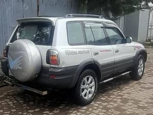 Toyota Rav 4 1999 1.8cc Automatic
