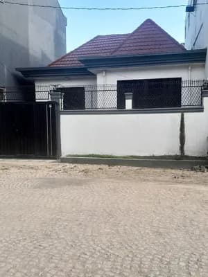Modern 5-Bedroom Villa in Samit