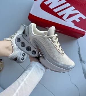 Nike Air Max DN Light Orewood Brown Sneakers