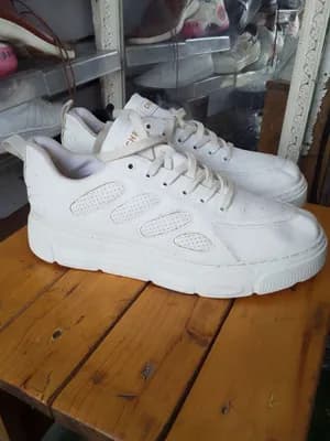 White Sneakers Size 41 Like New
