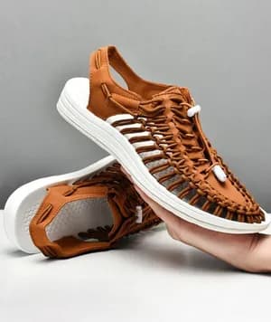 Keen ክፍት ጫማ