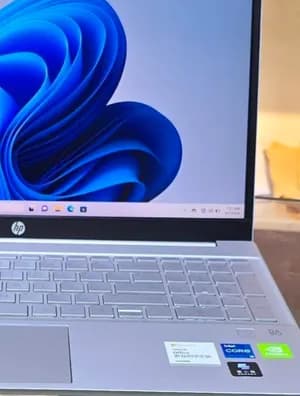 HP Pavilion 2024 Core i5 16GB