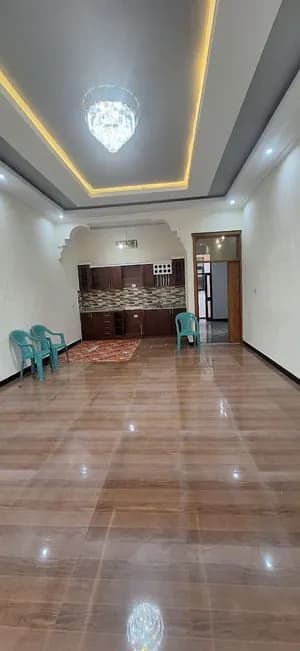 Modern 5-Bedroom Villa in Summit
