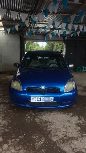 Toyota Vitz 2000 Automatic