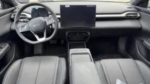 BYD e7 520 km