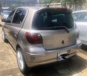 Vitz 2004