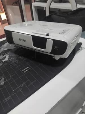 Epson EB-S41 Projector