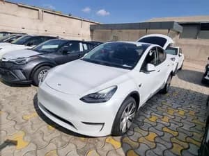 Tesla Model Y 2023 Long Range