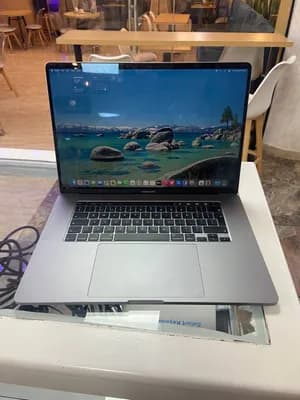 Apple MacBook Pro 16-inch 2019