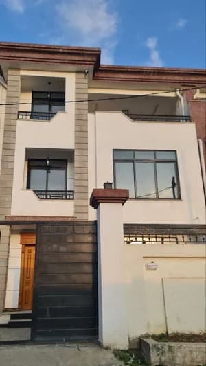 G+2 Modern House Ayat 225sqm