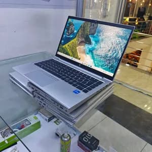 HP EliteBook 830 G8 Touchscreen