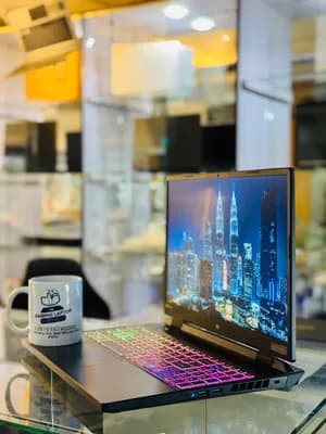 Predator NEO 16 512GB SSD 16GB RAM 15.6"