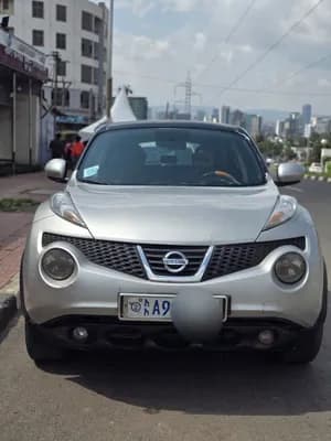 Nissan Juke 2012 Crossover SUV