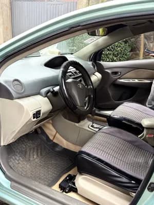Toyota Yaris Belta 2010
