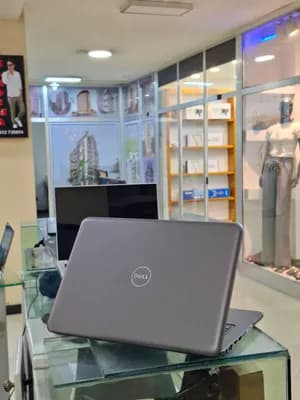 Dell latitude 3380