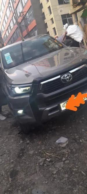 Toyota Hilux Invincible 2021