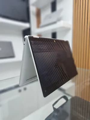 HP OmniBook 5 Flip (Touch & 2-in-1)