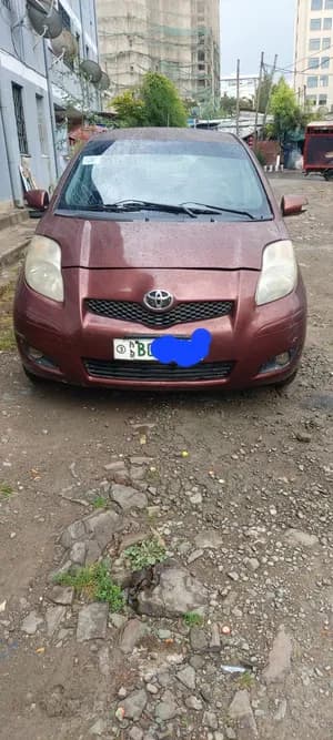 Toyota Yaris Compact 2010