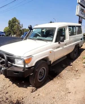 Toyota Land Cruiser Hard Top Ambulance