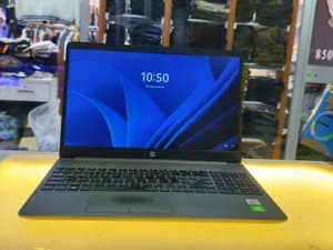 hp notebook 250 G8 8GB 256GB