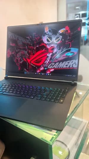Asus ROG Strix RTX 5080 Gaming Laptop