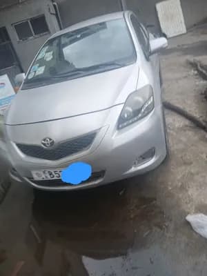 Toyota Yaris Belta 1.0 L 2010