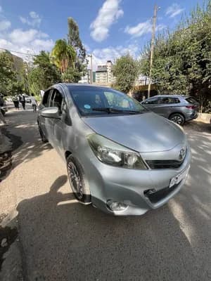 Toyota Yaris Compact 2011 Automatic