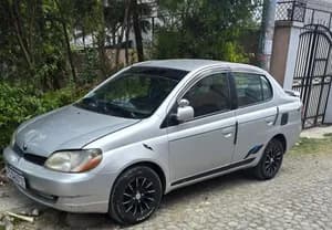 Toyota Platz 2001 Automatic