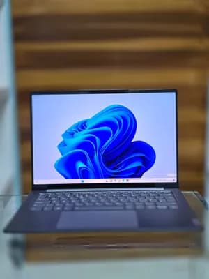 Lenovo Yoga Pro 14 RTX 4050