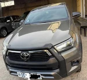 Toyota Hilux Invincible 2025 Hybrid Double Cab