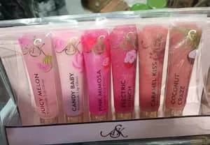 Flavored lip gloss