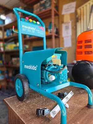 MEAKIDA HIGH PRESUURE WASHER