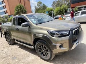 Toyota Hilux Invincible 2021 Diesel