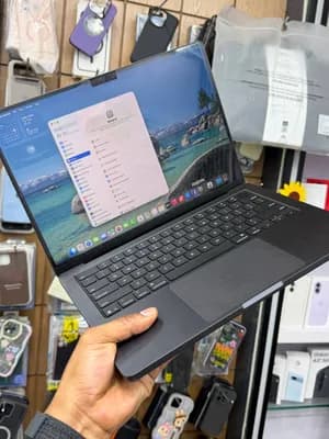Apple MacBook Pro M5 14 Inch