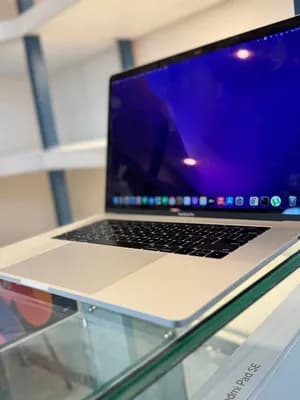Apple MacBook Pro